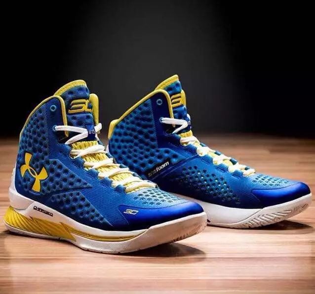 耐克:被耐克侮辱后他打出身价,现在任性无比,打一场比赛就扔一双鞋!