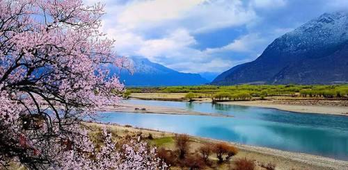 雅鲁藏布江：雅鲁藏布江大峡谷：远超美国所有峡谷，许多地区至今无人能涉足