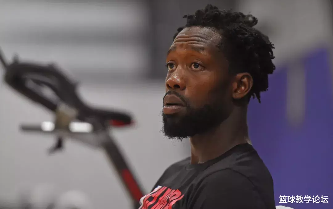 区俊炫|冲突!老实人都被逼急了!90度严重崴脚!快船让东契奇心碎