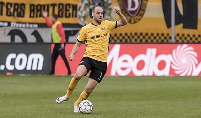 #桑德豪森#足球解析：德乙，德累斯顿 VS 汉堡、桑德豪森 VS 比勒费尔德