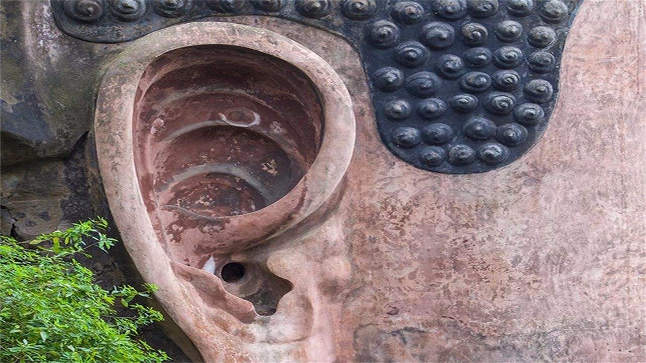 乐山大佛|不必担心乐山大佛被洗脚！排水设计巧妙，几乎不会被水淹！