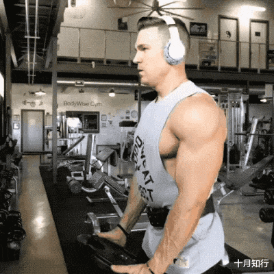 #三角肌#如何提高效率把肩练宽？了解三角肌做针对训练，高效练出宽厚肩膀