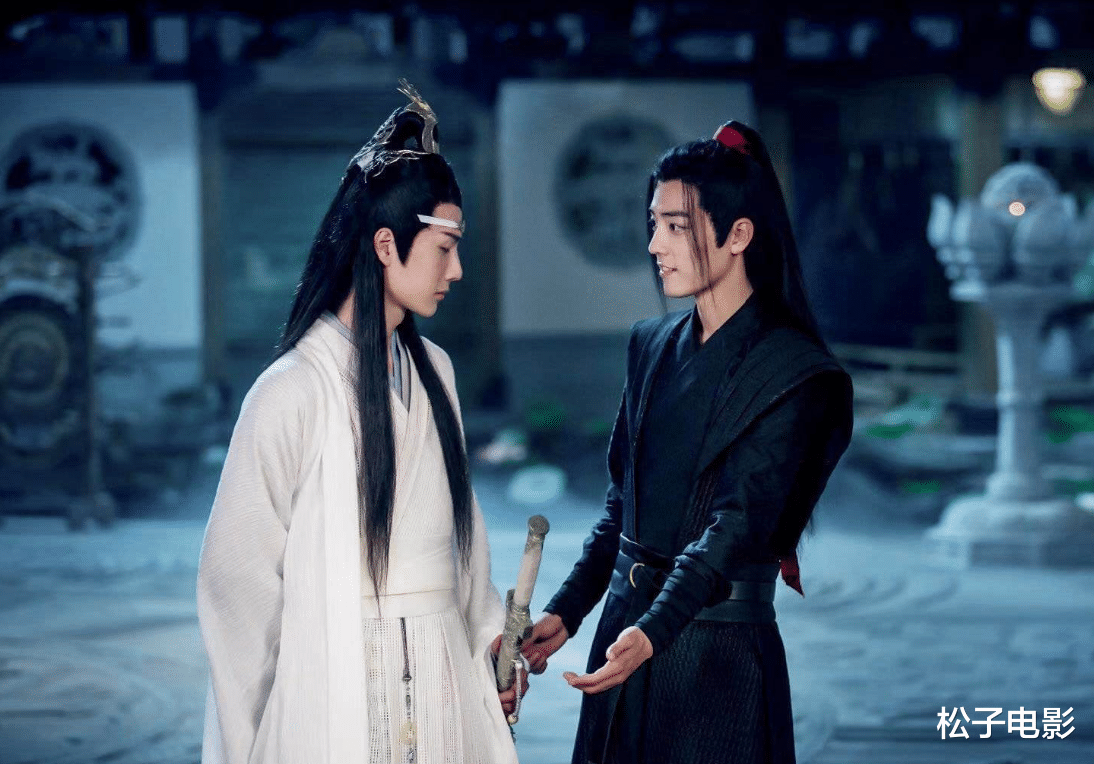 肖战:肖战风波刚平息,《下坠》作者重新上线嗑“博君一肖”