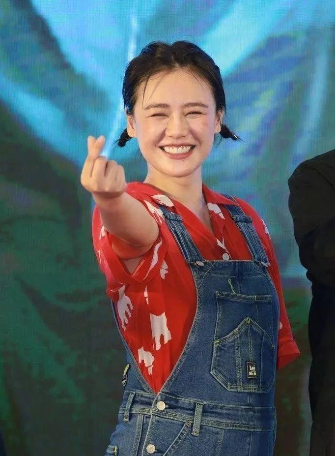 朱一龙▲朱一龙暴瘦脸颊凹陷,邓超2个月减40斤瘦到脱相,男演员也这么拼