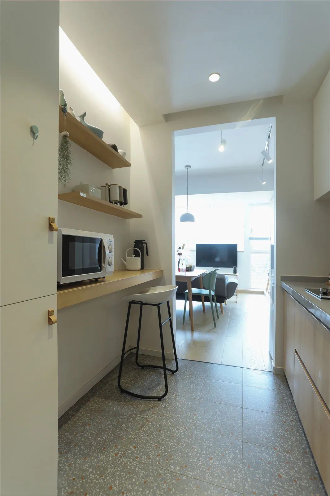 单身公寓@30㎡原木风单身公寓，面积不大，却功能齐全还很温馨！