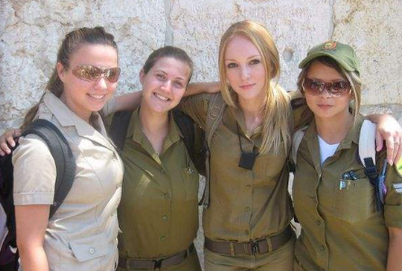 ##美国军人伙食怎样？原来都吃这些，难怪长那么壮