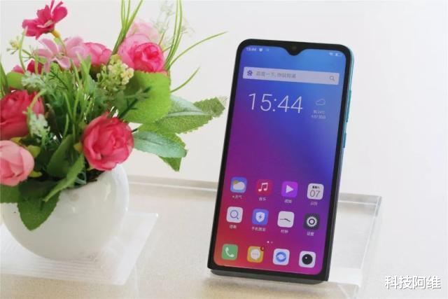 金立|5000mAh大电池手机跌至687元，128GB+6GB，网友：再降也不会要了