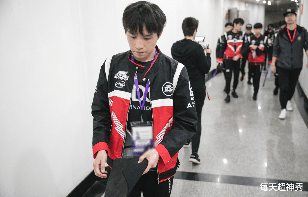 s10|S10抽签嘉宾出炉，Mlxg牌面十足，老WE粉丝感慨万千