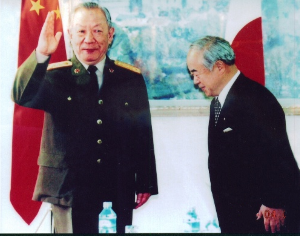 迟浩田|迟浩田不愿当总参谋长，聂凤智将军大喊一声后，他立即上任