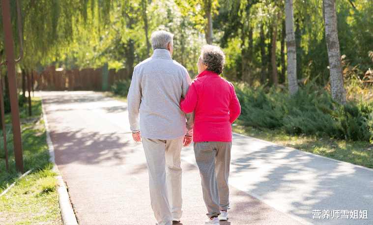 「肝脏」肝好的人，身体会有5个表现，多占一个，也值得恭喜，请继续保持