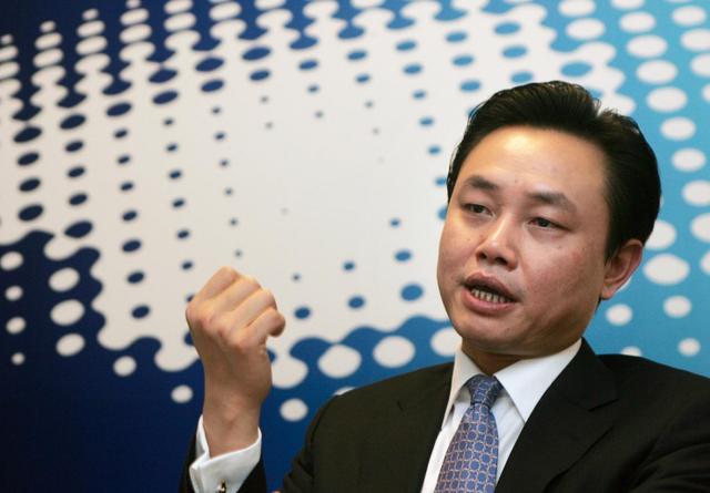 国美电器|亏损26亿的国美或将“翻盘”?黄光裕出狱后动作连连,苏宁易购怕了?