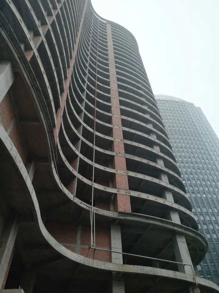 浙样的生活|烂尾6年！7亿起拍！杭州这幢大厦终于动了