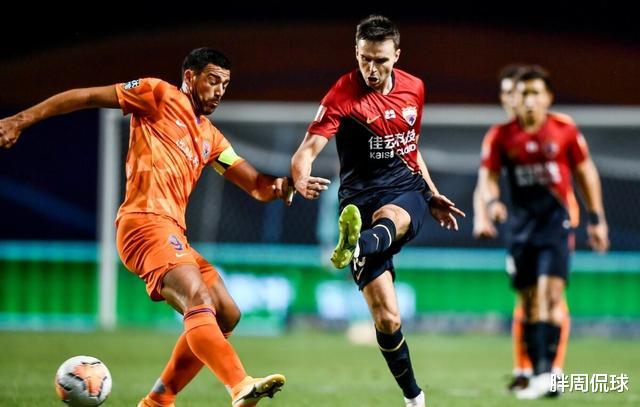 山东鲁能|鲁能2: 1深足,李霄鹏夺中超争冠席位,格德斯狂奔40米防守