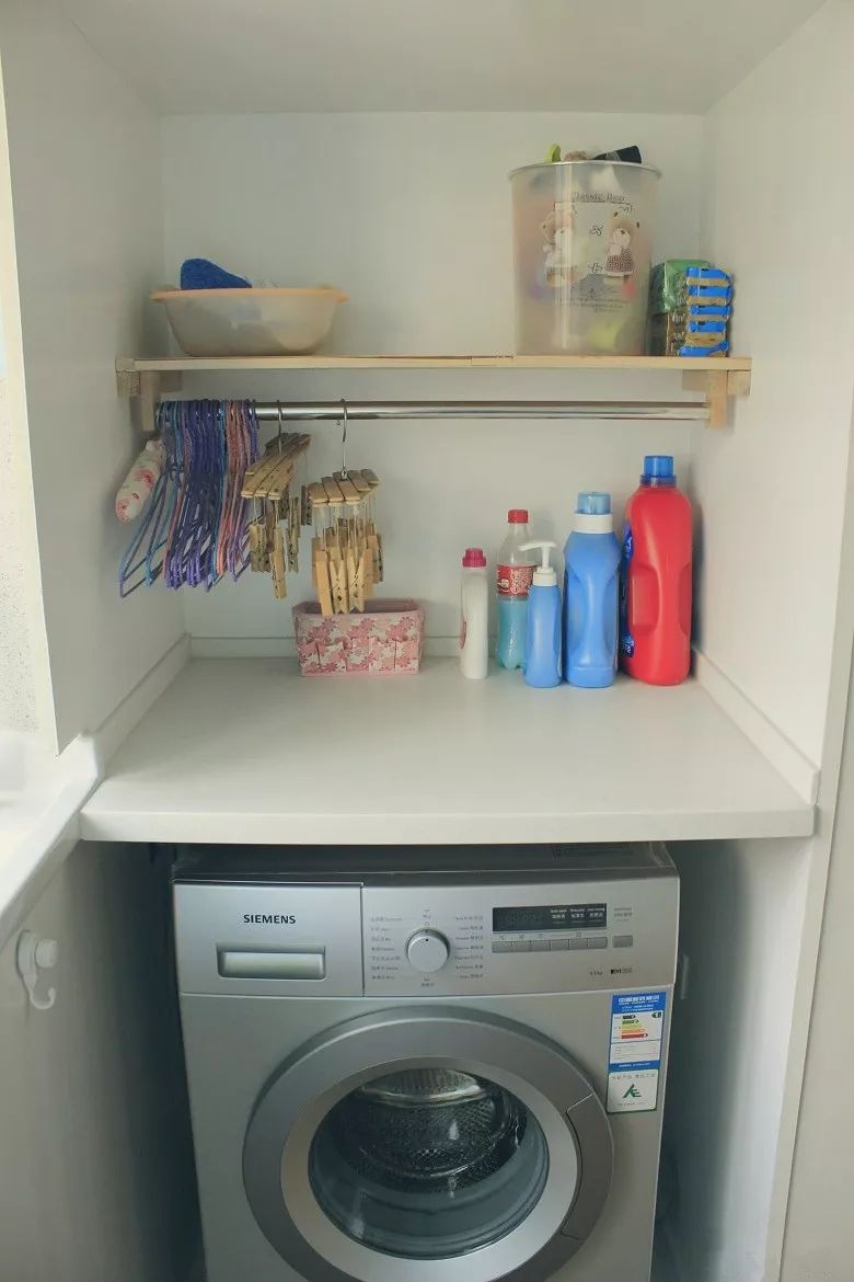 阳台位置小，洗手盆装不了，放洗衣机有余！怎么利用？