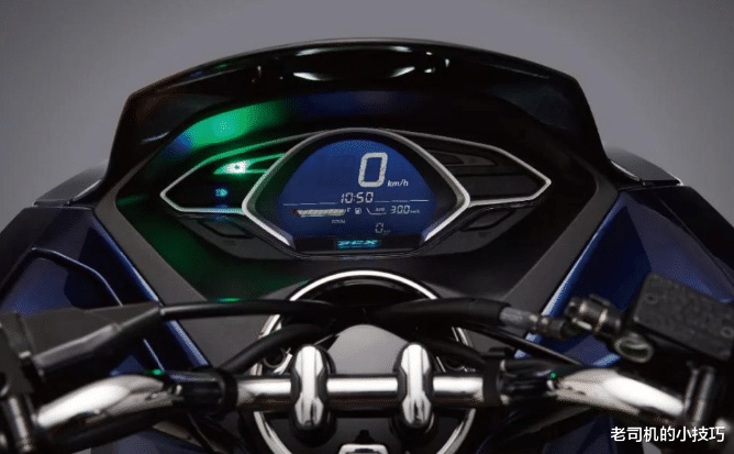 『辉昂』本田高端150级踏板，单缸水冷+FI电喷10.8千瓦，28L坐桶标配CBS