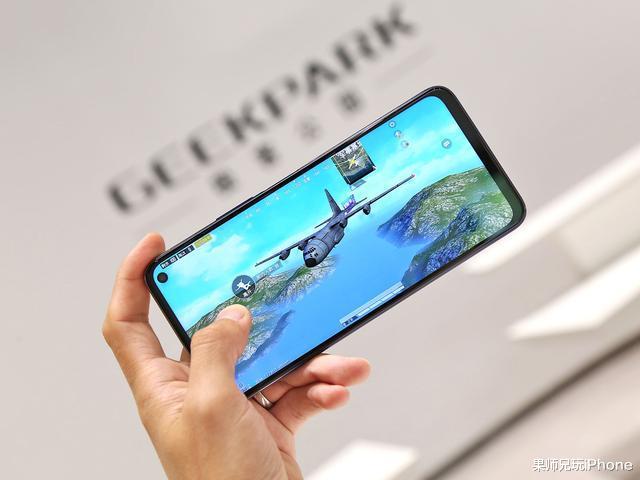 iPhone SE@别再买iPhoneSE了！有这三千块，买这几款手机多香！