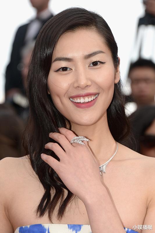 刘雯|杨紫官宣代言辱华产品，大表姐刘雯霸气解约赔高昂违约金，人品高低立见