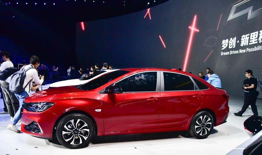 「奥迪A3」雪佛兰再添“小钢炮”颜值媲美奥迪A3，起步163马力，顶配才12万