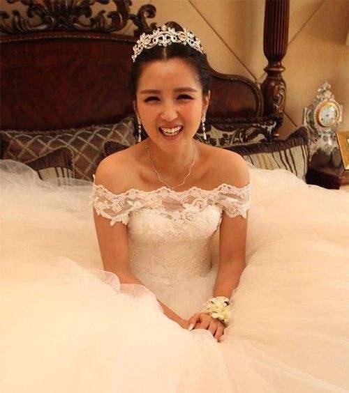 何洁|抹黑释小龙污蔑李宇春，害赫子铭事业尽毁，她把一手好牌打稀烂