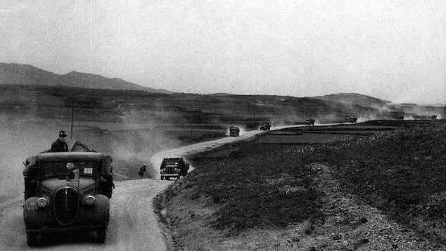 「日军」去延安路上，顺手打死100多日军军官，冈村宁次：再死2个联队也要报仇