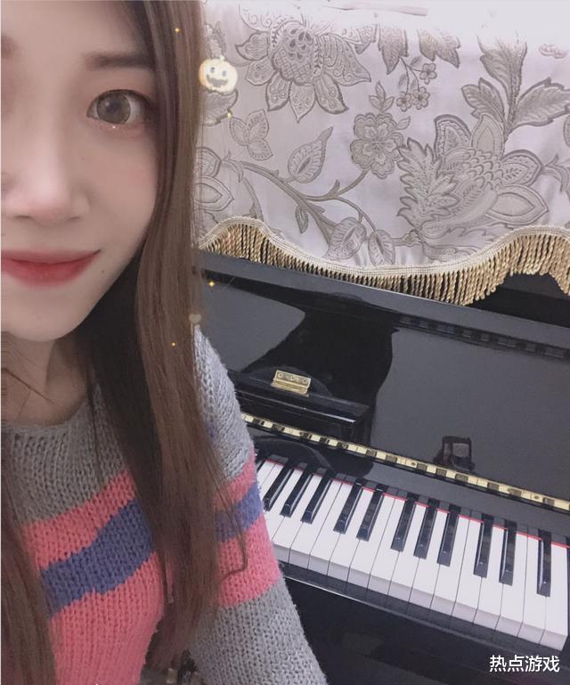 「王者荣耀」王者荣耀：一代美女野王，真实身份被曝光，职业居然是钢琴老师