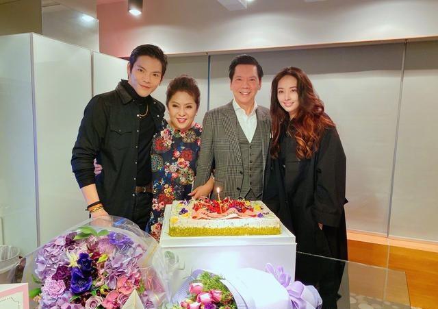 郭碧婷■向太人老心不老！新发型减龄但“不怒自威”，真心替郭碧婷捏把汗