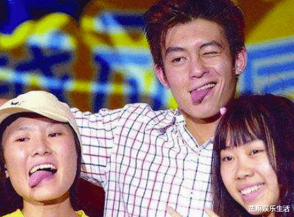 白百何▲白百何为啥被称“女版陈冠希”？看了这些照片，你就知道了