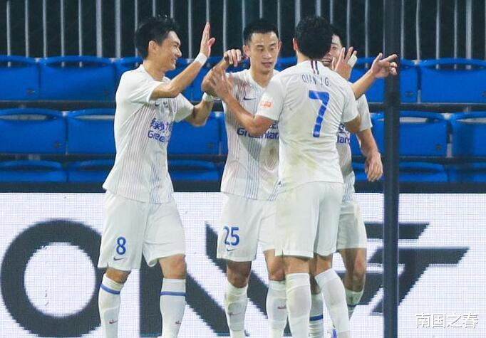 上海申花|神奇教练再发威！全华班申花赢了！最强锋卫摇摆人令现役国脚汗颜