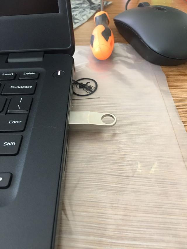 笔记本■教你如何自己更换笔记本固态硬盘和内存，升级电脑不求人