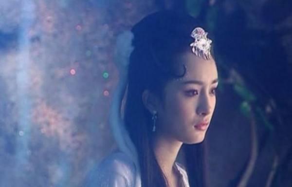 「杨幂」对比杨幂和杨颖的宝宝，基因果然不说谎，有没有整容一目了然