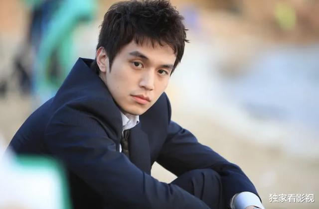 李晟|38岁李栋旭爆红的背后：《鬼怪》老本吃4年，分手秀智意难平