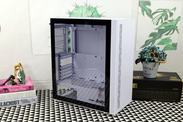 固态硬盘|随心配简单装,先马易大师上手开箱体验