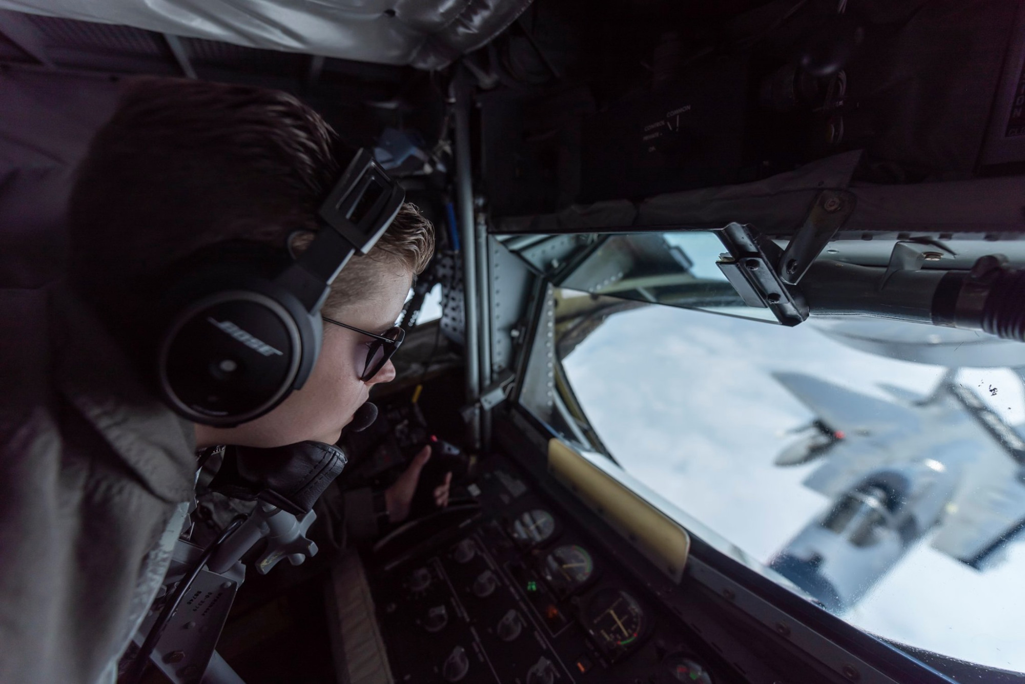 f-15：114架先进战机卖不出去！只因一句话得罪印度，损失200亿
