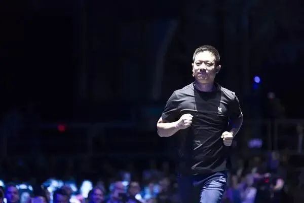 贾跃亭|从创业角度看贾跃亭：敢于重启人生值得整个世界的喝彩