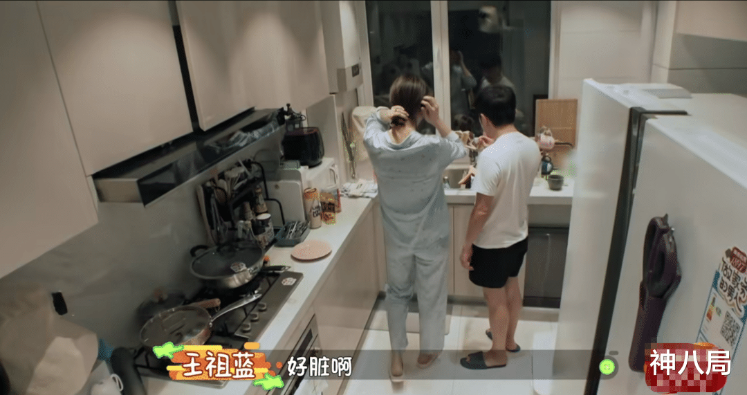 王祖蓝|王祖蓝宠妻人设崩塌？网友：美女何苦嫁丑男