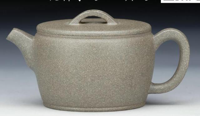 ▲紫玉金砂话紫泥之青灰泥紫砂壶