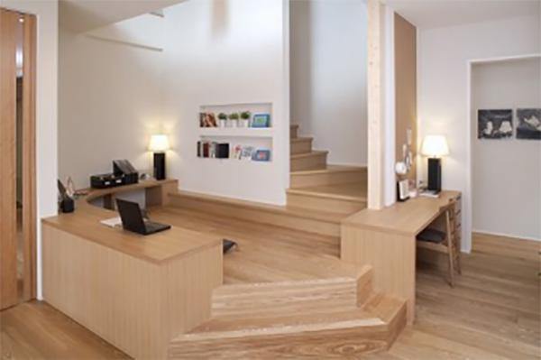 ：楼梯一二层台加宽1米，打造多功能小厅，比客厅功能都好用！