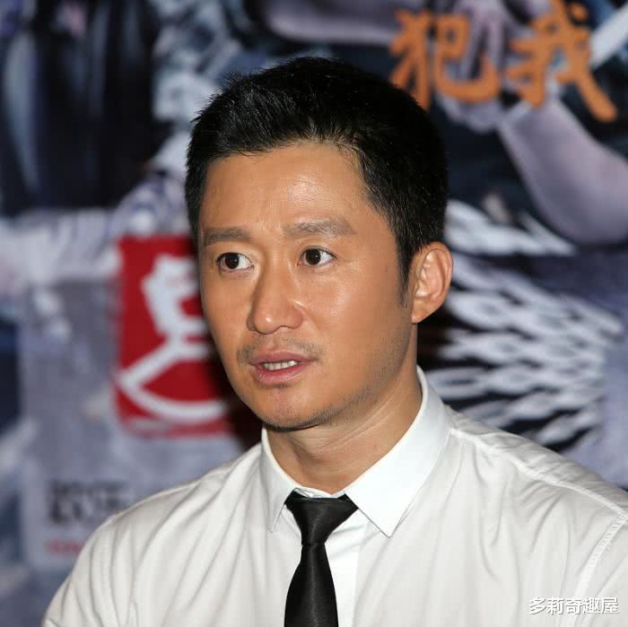 『吴京』被吴京捧红，身价暴涨20倍，转身却把吴京骂上热搜！现在遭换角封杀