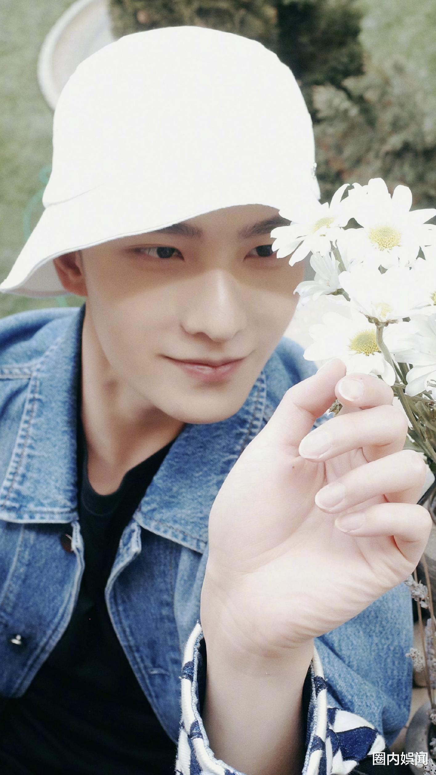 杨洋|降咖预警？因杨洋接古偶作品，粉丝脱粉回踩称杨洋废物一个！