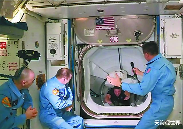 [太空]中国太空发生一件“大事”：美欢呼“亮剑”成功！祸首竟是特斯拉？