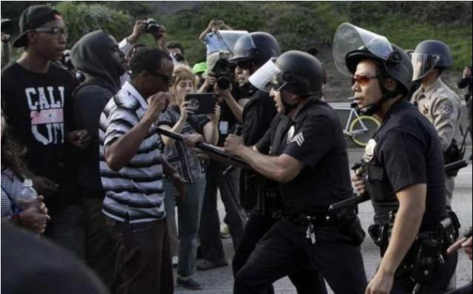 『美国』又有噩耗传来！美专家发布最新预测，全世界担心的事或将发生