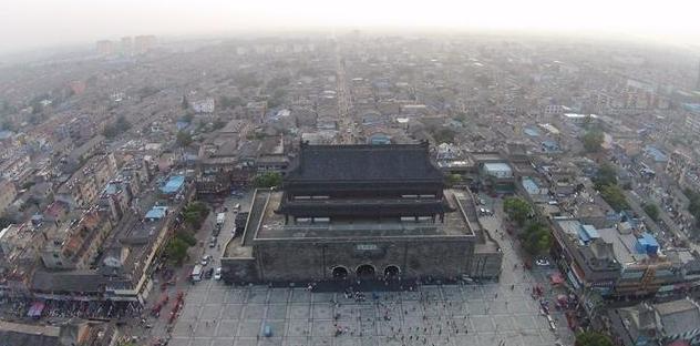 [故宫]曾与北京南京齐名，建了比故宫还大的皇城却没用，现在只是一个县