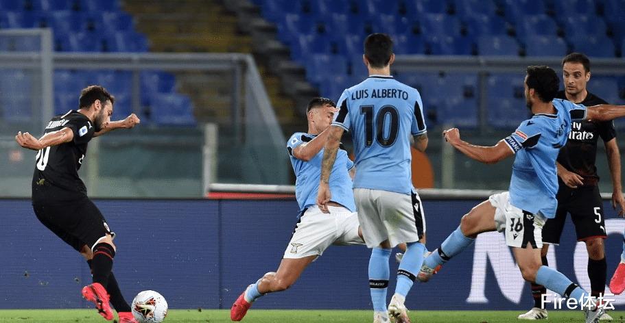 「拉齐奥」0-3！意甲爆出大冷！争冠热门惨遭落魄豪门吊打，尤文隔空收大礼