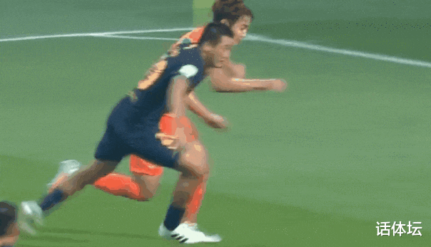 李霄鹏|中超最被低估的超级球星：四脚造三球，赛后一句话却令人动容！