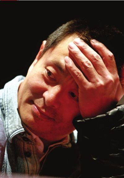 濮存昕|濮存昕不为人知的故事：我恨死我爸妈了，为什么让我得这个怪病