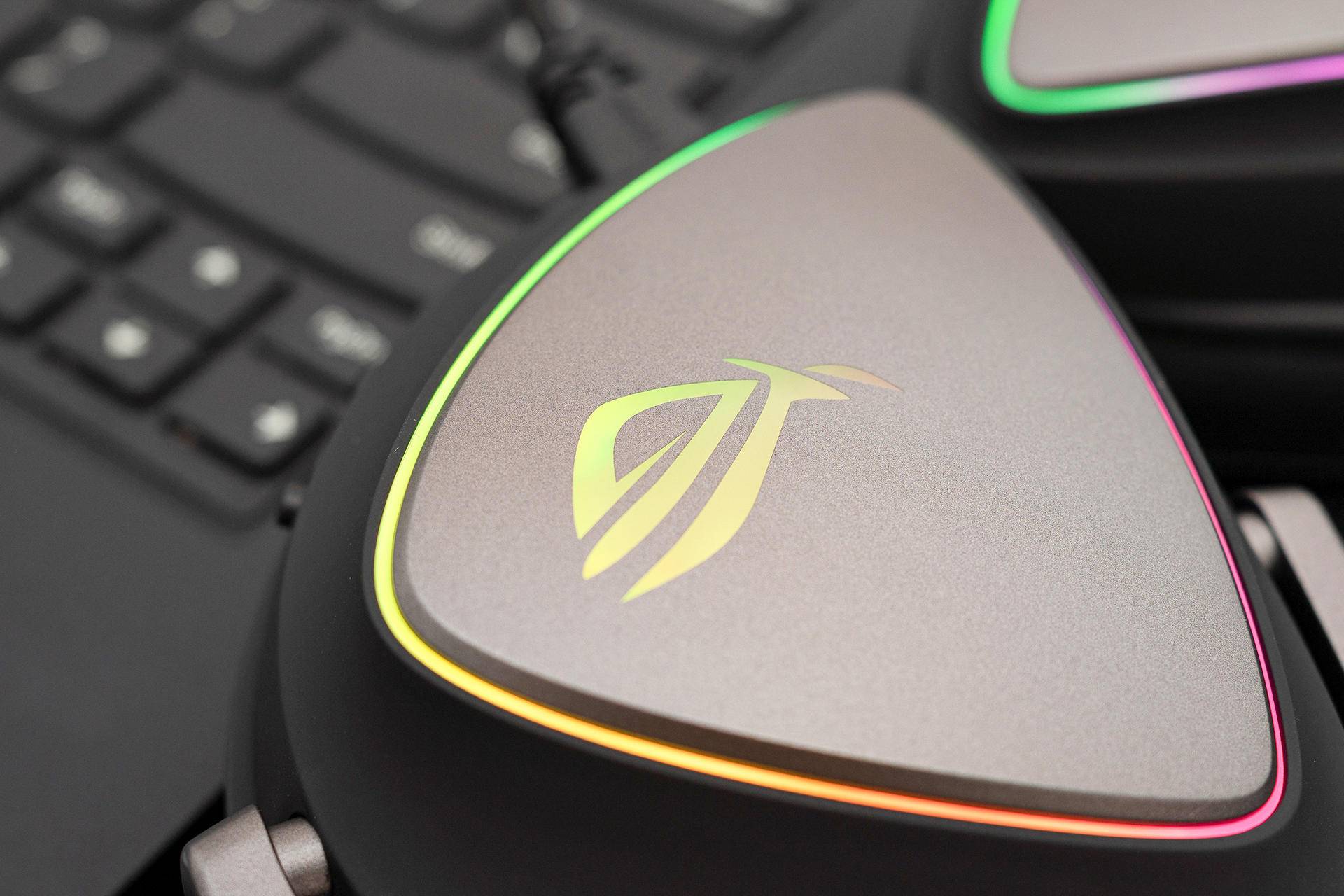 机器人|败家之眼亮了，华硕ROG Delta上手体验，为信仰充值