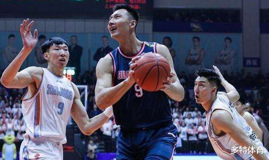 「广东男篮」朱芳雨再签强援！30+17天才内线加盟广东宏远，他是阿联接班人？