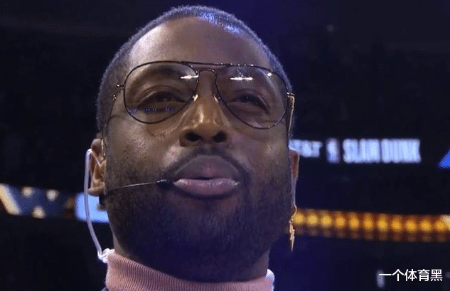 德维恩·韦德|韦德一家亮相公园,“儿子”染成金发,身材已初具女性特点