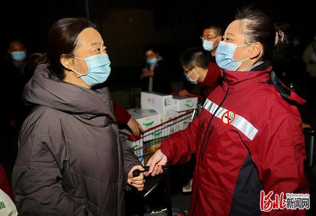 河北新闻网 河北秦皇岛市疾控系统组建20人应急队驰援石家庄疫情防控工作