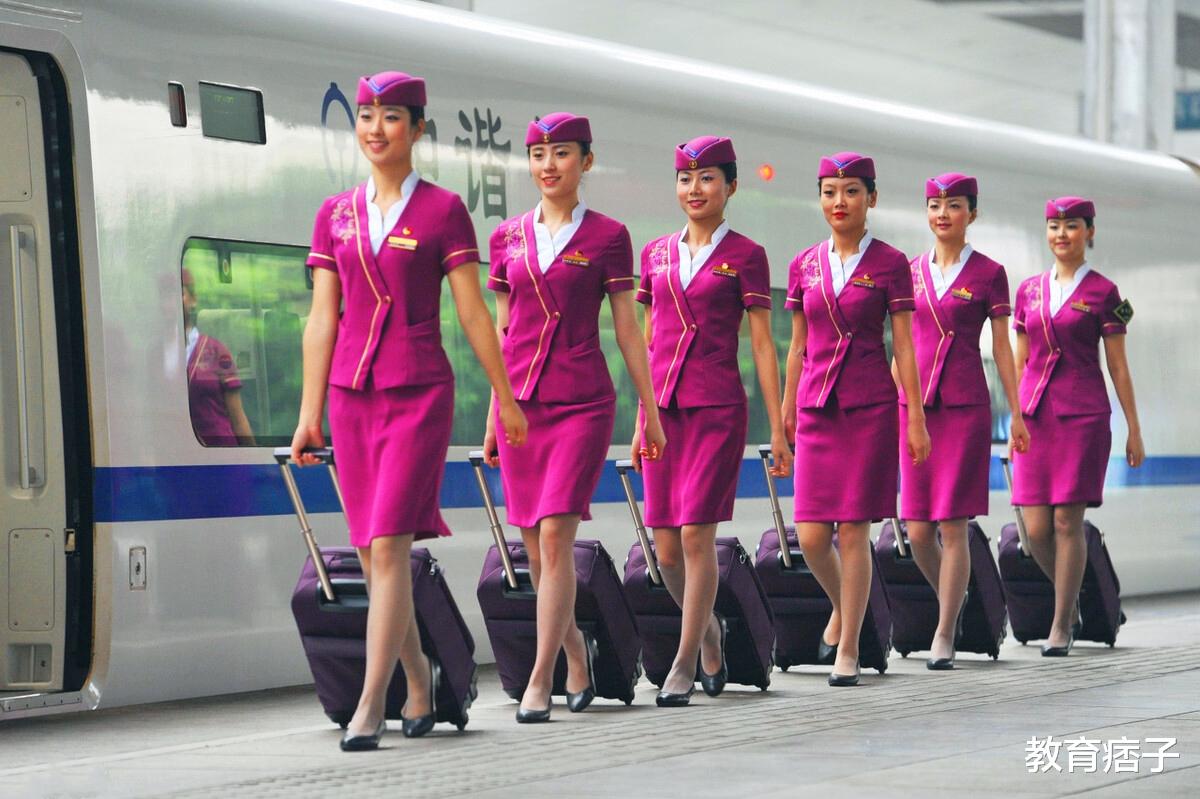 高职院校|中国最牛专科院校：300多分就可以读，还没毕业却被铁饭碗企业预订！